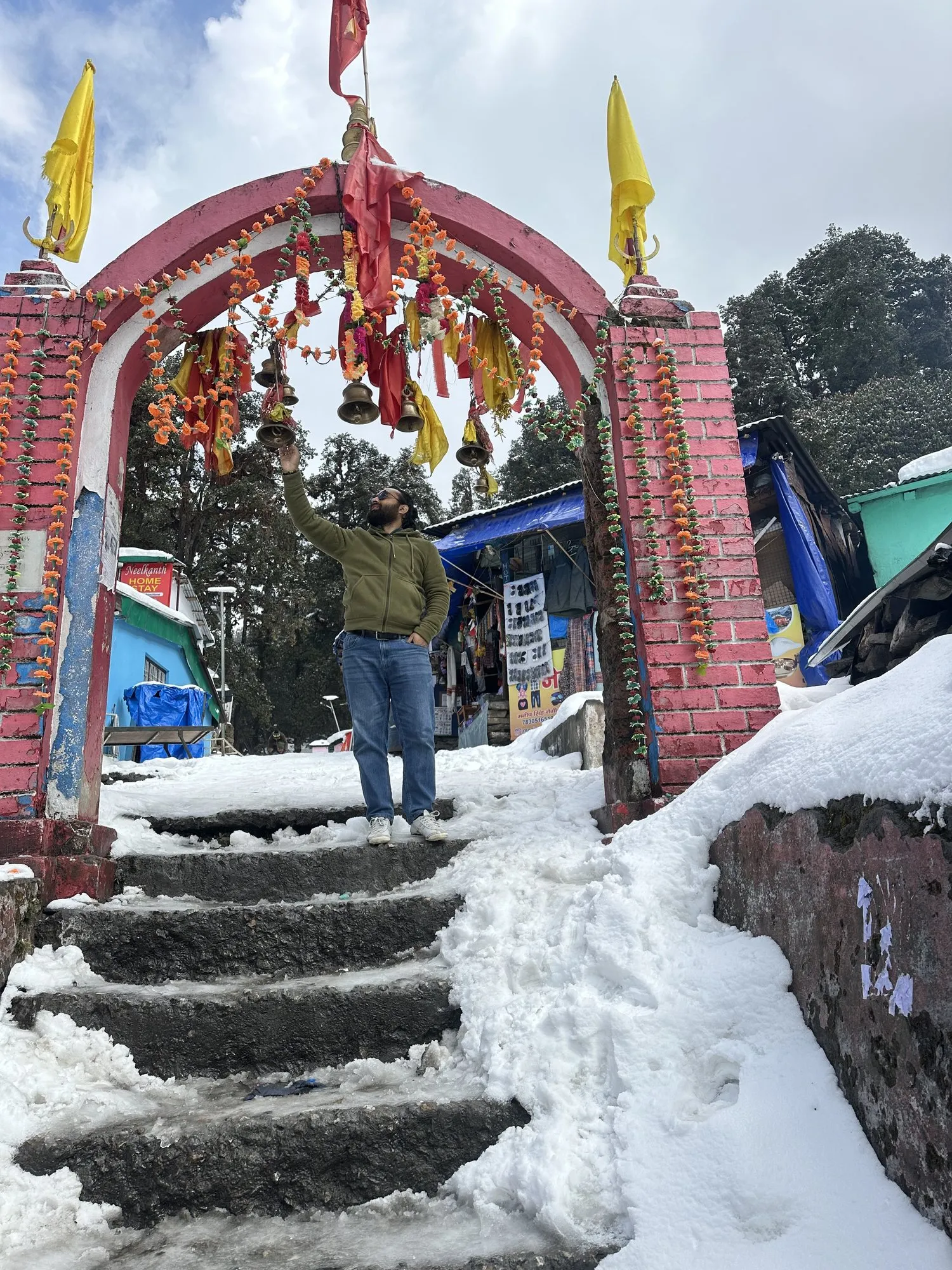 Snow at the Chopta temple gate