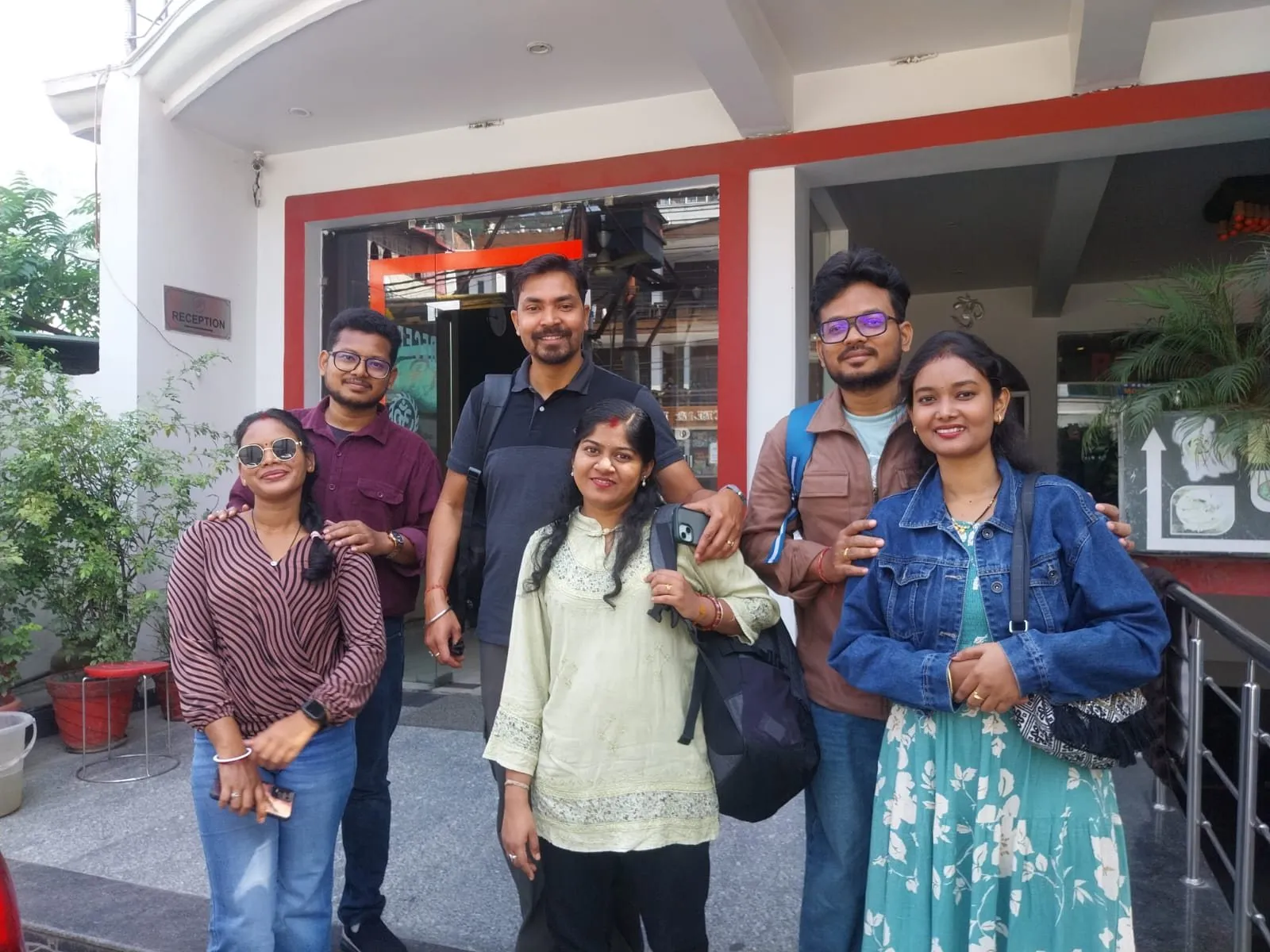 A Do Dham group before setting off